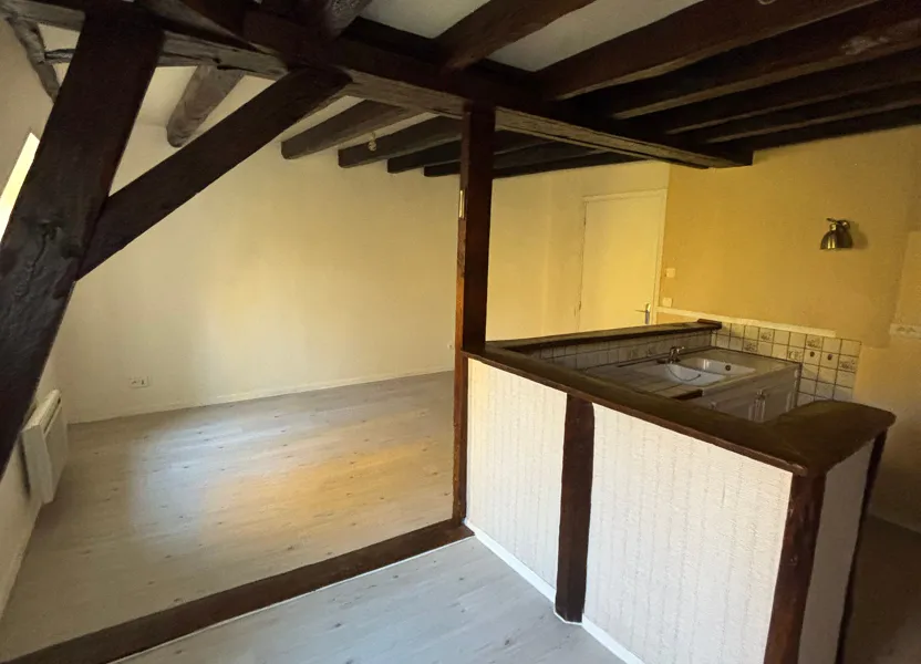 Flat Rue Adolphe Robert in Cosne-Cours-sur-Loire