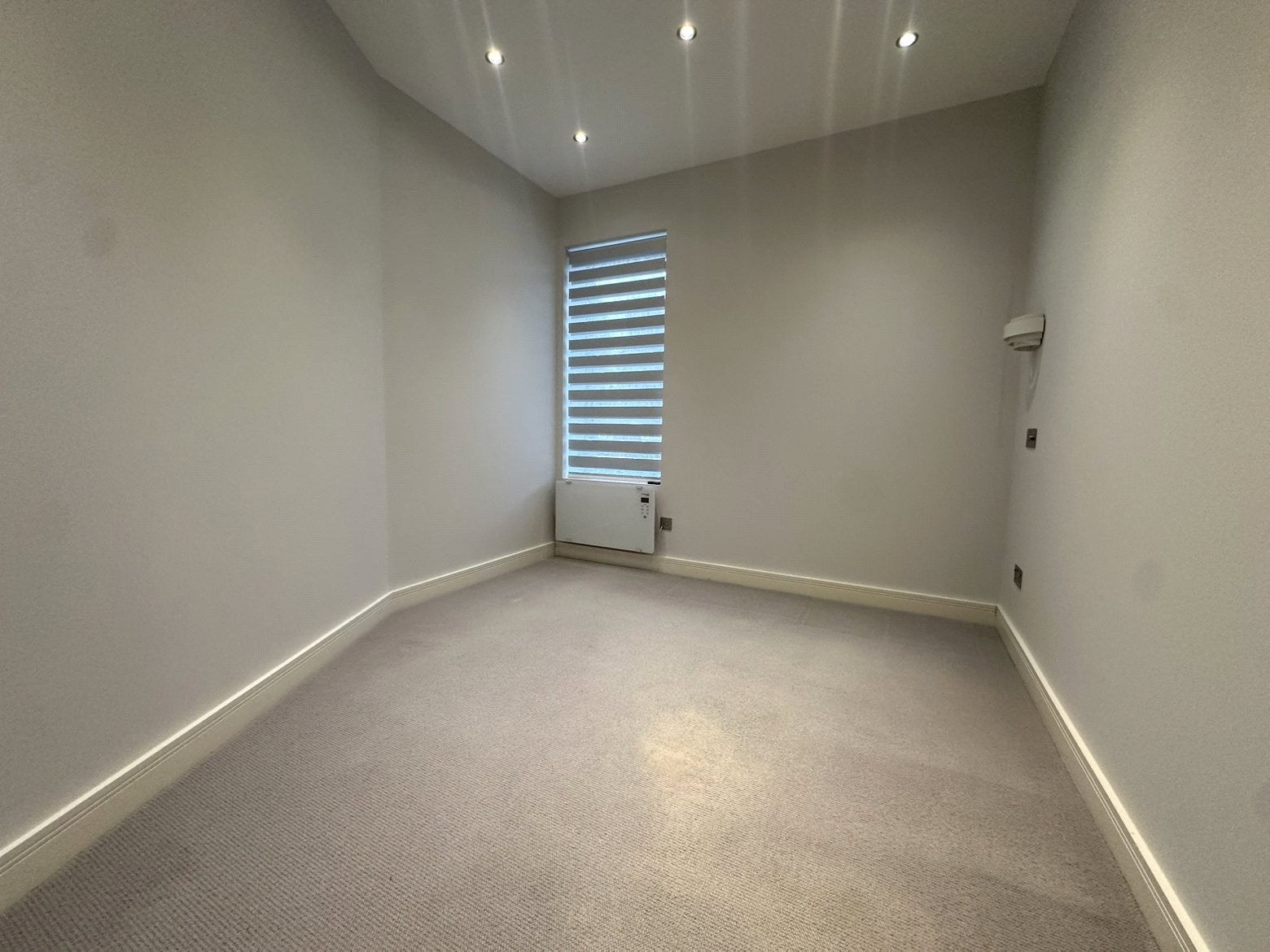 Flat London Road in Bracknell