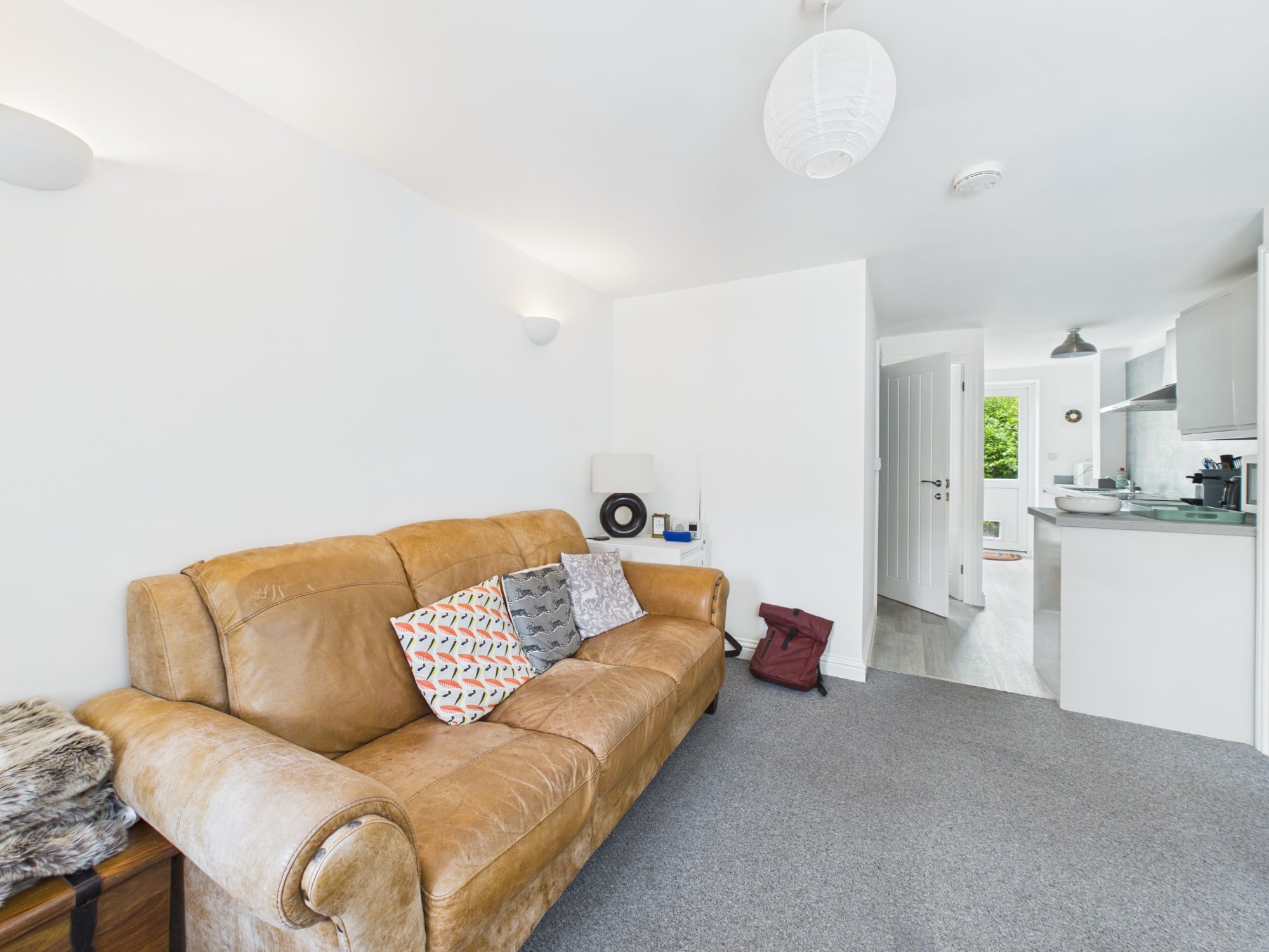 Flat Greenhill Court in Gloucester
