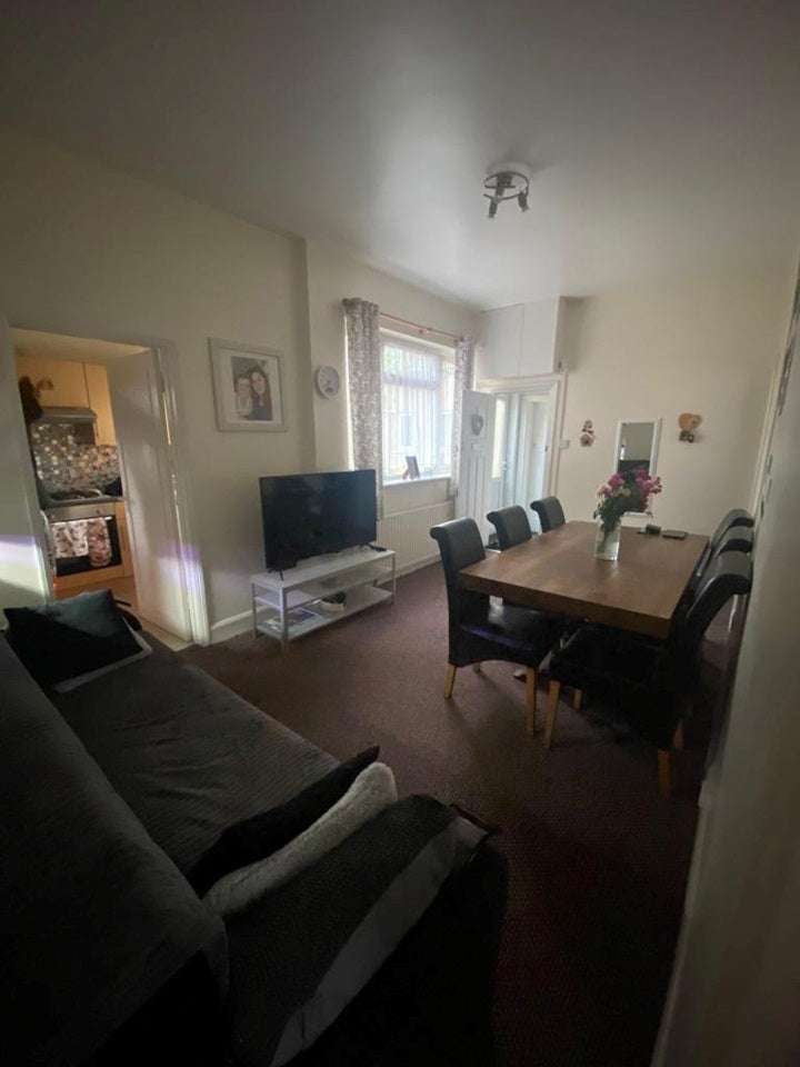 Flat Albert Road in Greater London