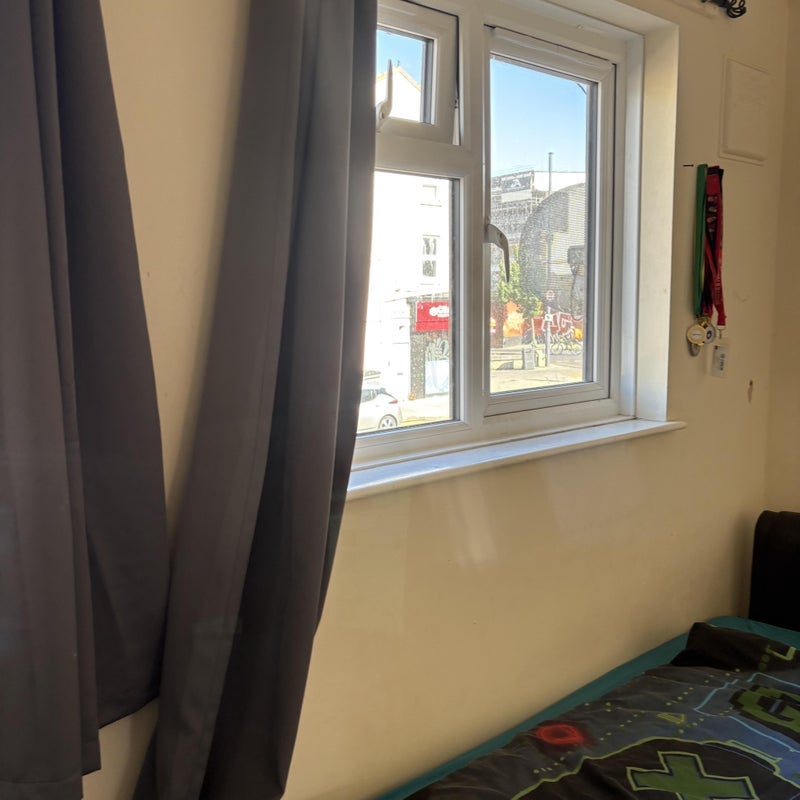 Room Well Street in Greater London