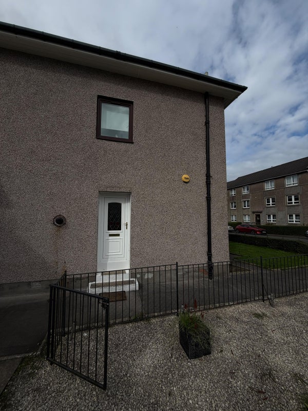 Room Main Street in Rutherglen