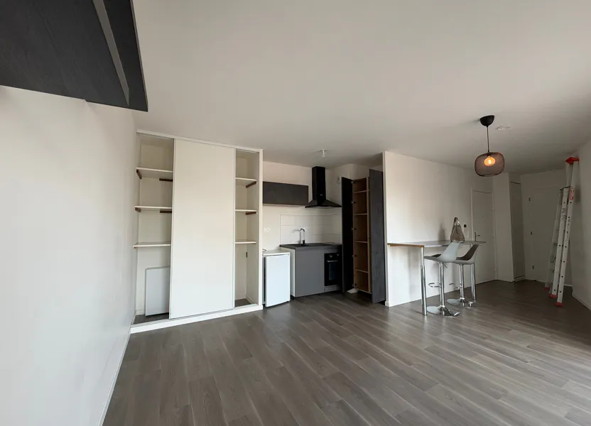Flat Rue Marceline Desbordes-Valmore in Neuilly-sur-Marne