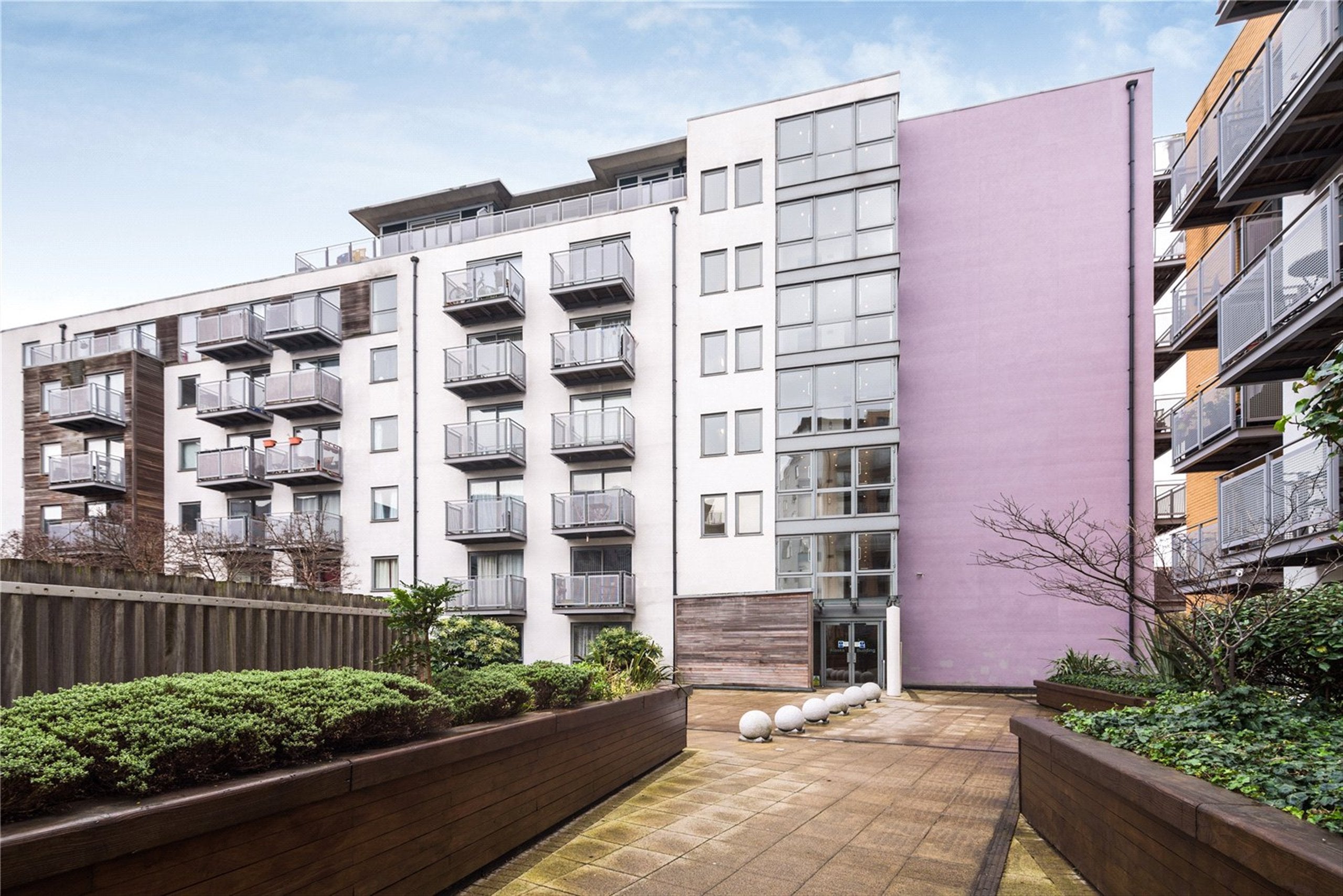 Flat Deals Gateway in Greater London