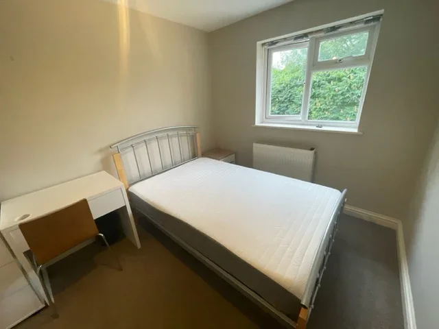 Room Denton Close in Luton