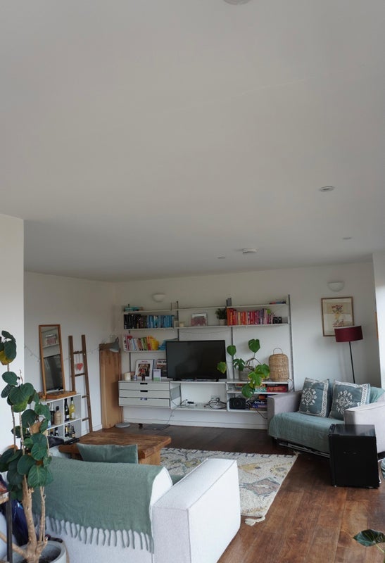Flat Ada Street in Greater London