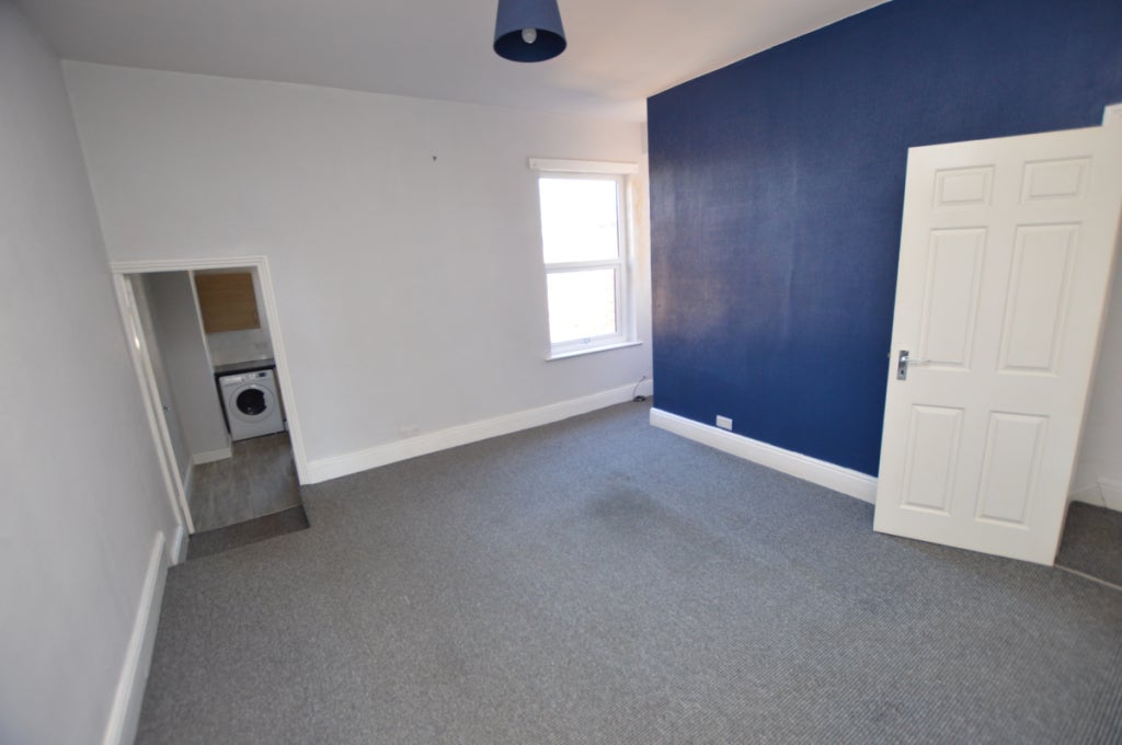 Flat Warrington Road in Ashton-in-Makerfield