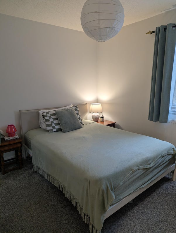 Room Duff Road in City of Edinburgh