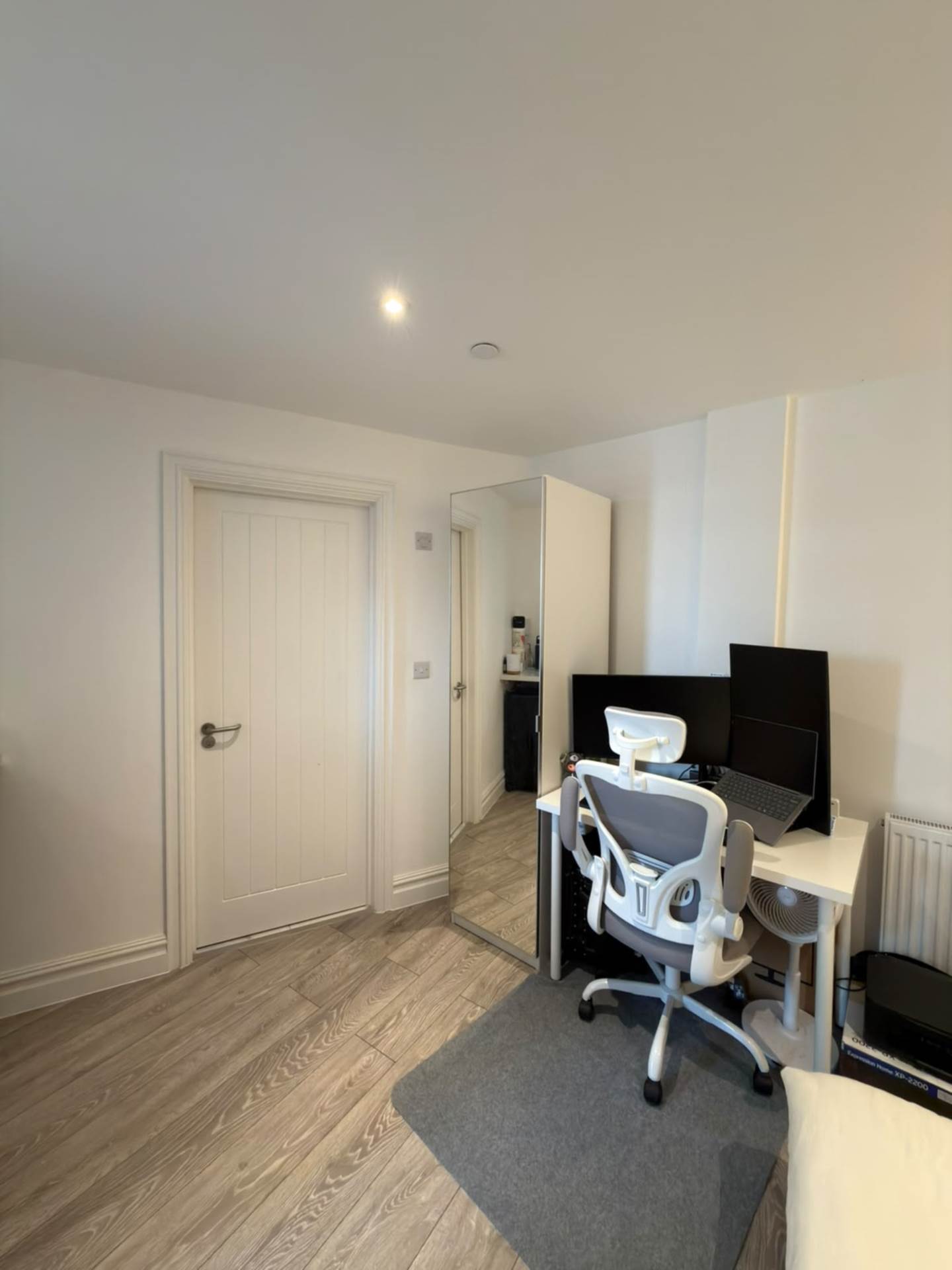 Flat St. Dunstan's Avenue in Greater London