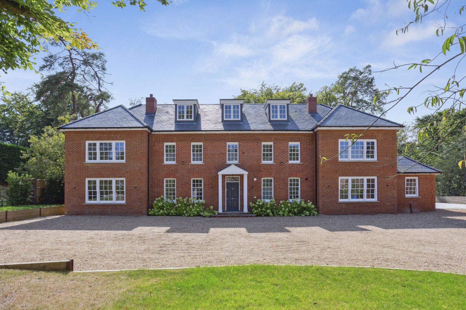 House St Mary's Road in South Ascot