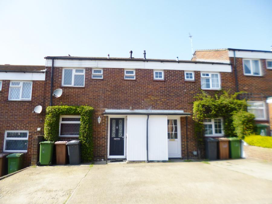House Meadow Road in Hertsmere