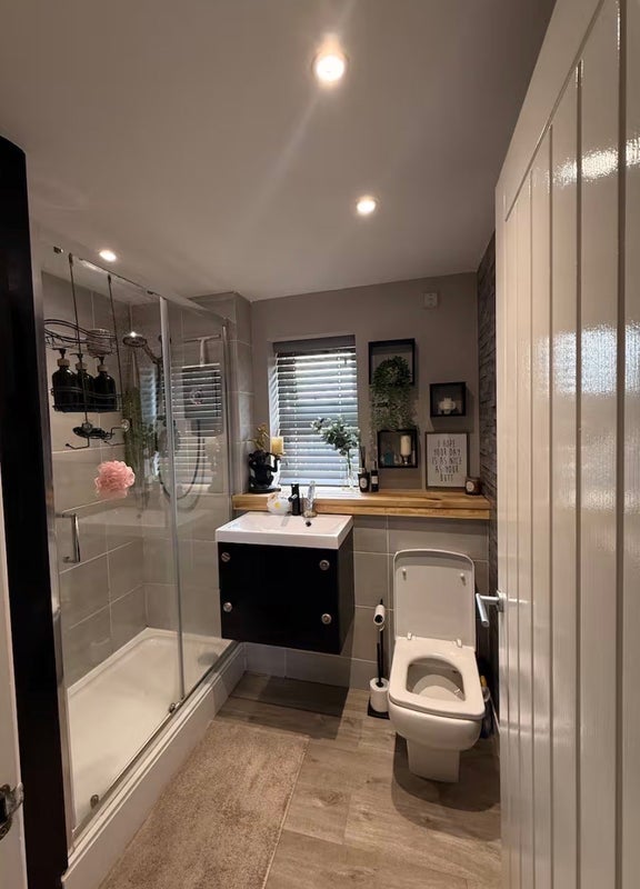 Room Queensway in Royal Leamington Spa
