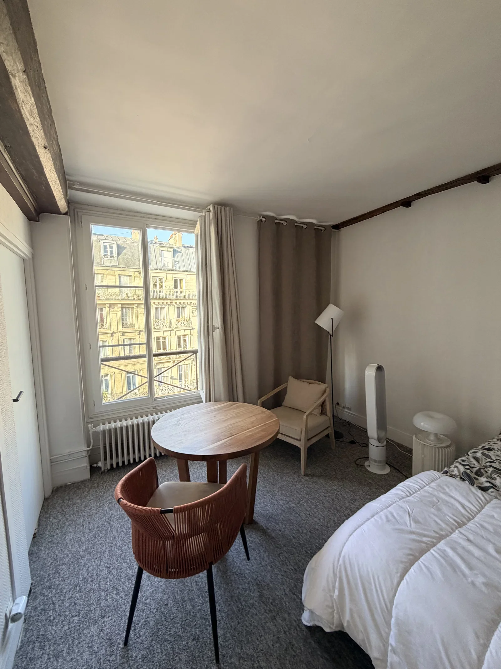 Chambre Rue des Vertus à Paris