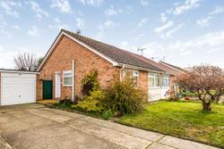 House Telford Crescent in Woodley