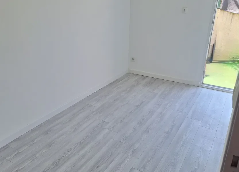 Flat Avenue des 4 Pavillons in Cenon