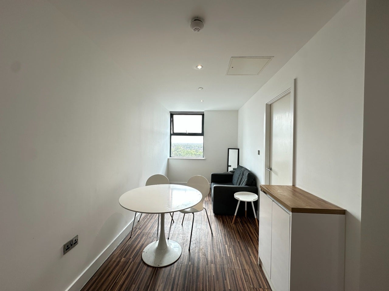 Flat Chester Road in Manchester