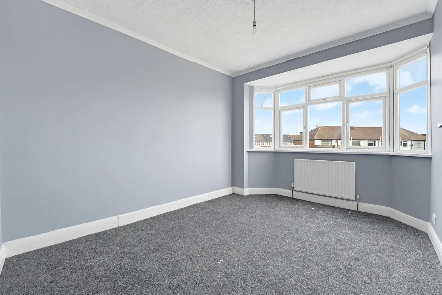 House Greenland Crescent in Greater London
