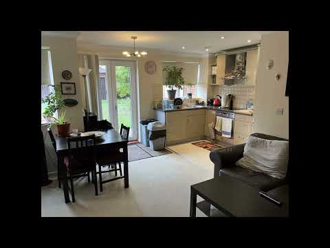 Flat Camborne Road in Greater London