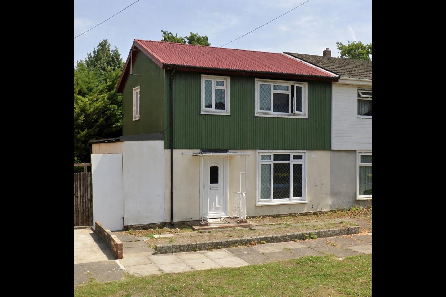 Flat Prayle Grove in Greater London