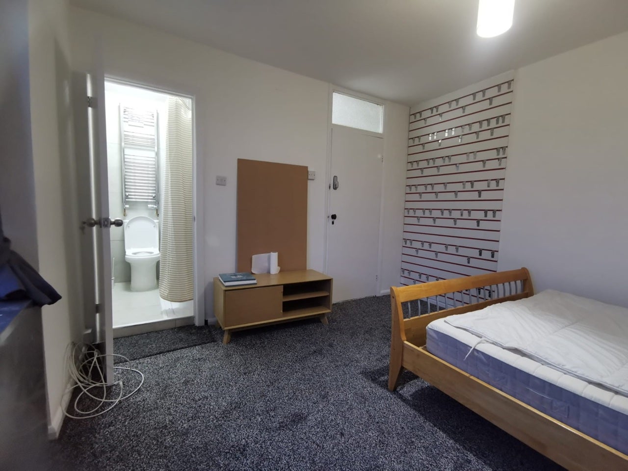 Room Newham Way in Greater London
