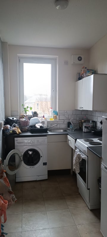Room Craigentinny Road in City of Edinburgh