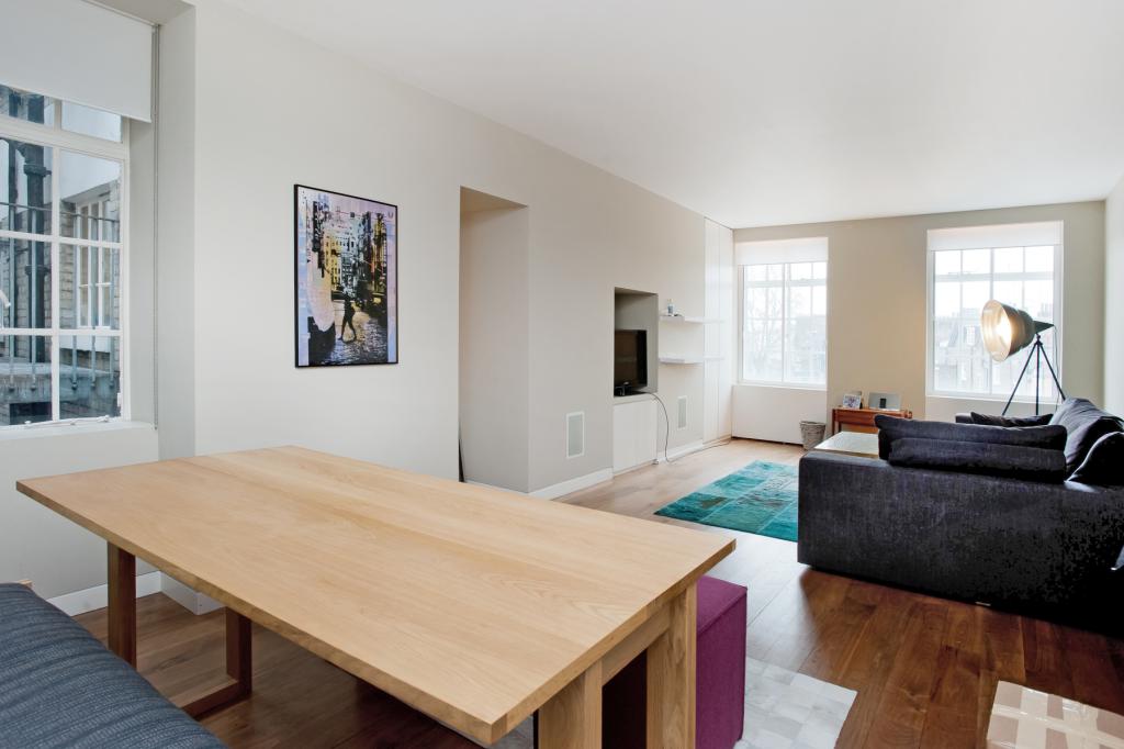 Flat Brompton Road in Greater London
