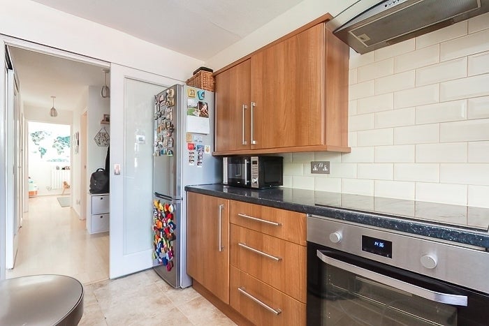 Flat Cartwright Street in Greater London