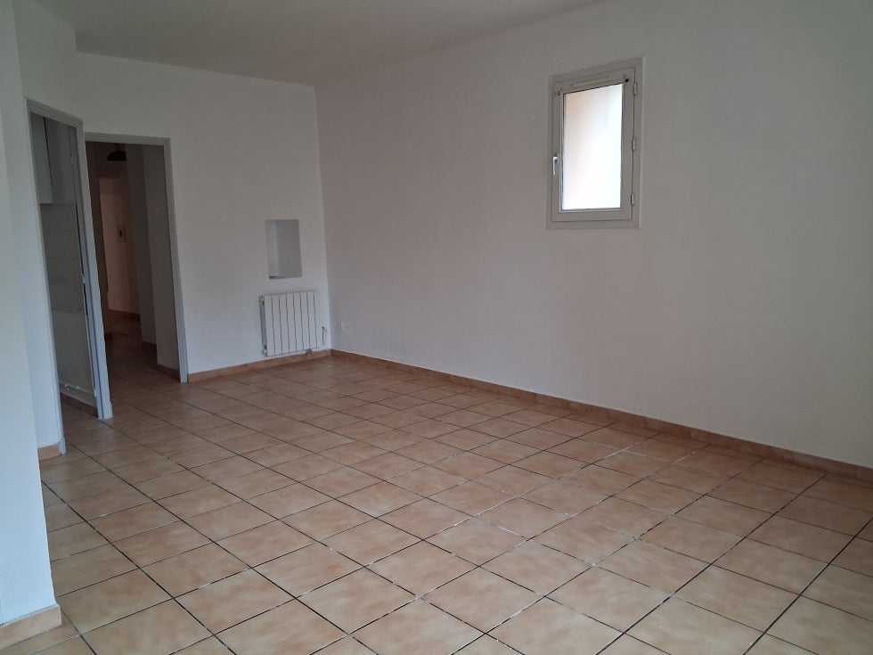 Flat Avenue des Peupliers in Morières-lès-Avignon