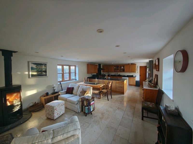 Room Fernhill Lane in Metropolitan Borough of Solihull