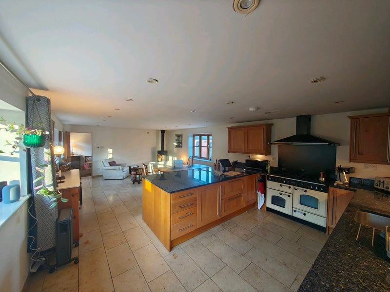 Room Fernhill Lane in Metropolitan Borough of Solihull