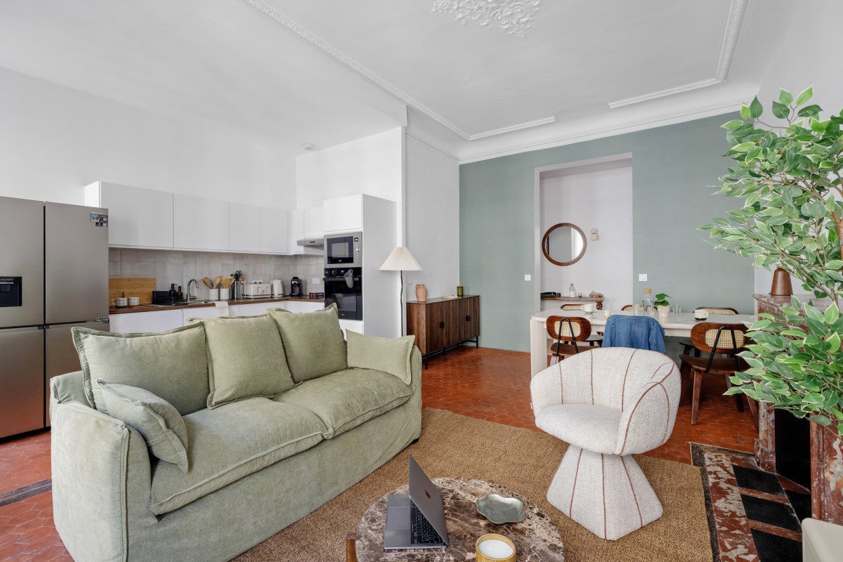 Flat Place Sadi Carnot in Marseille