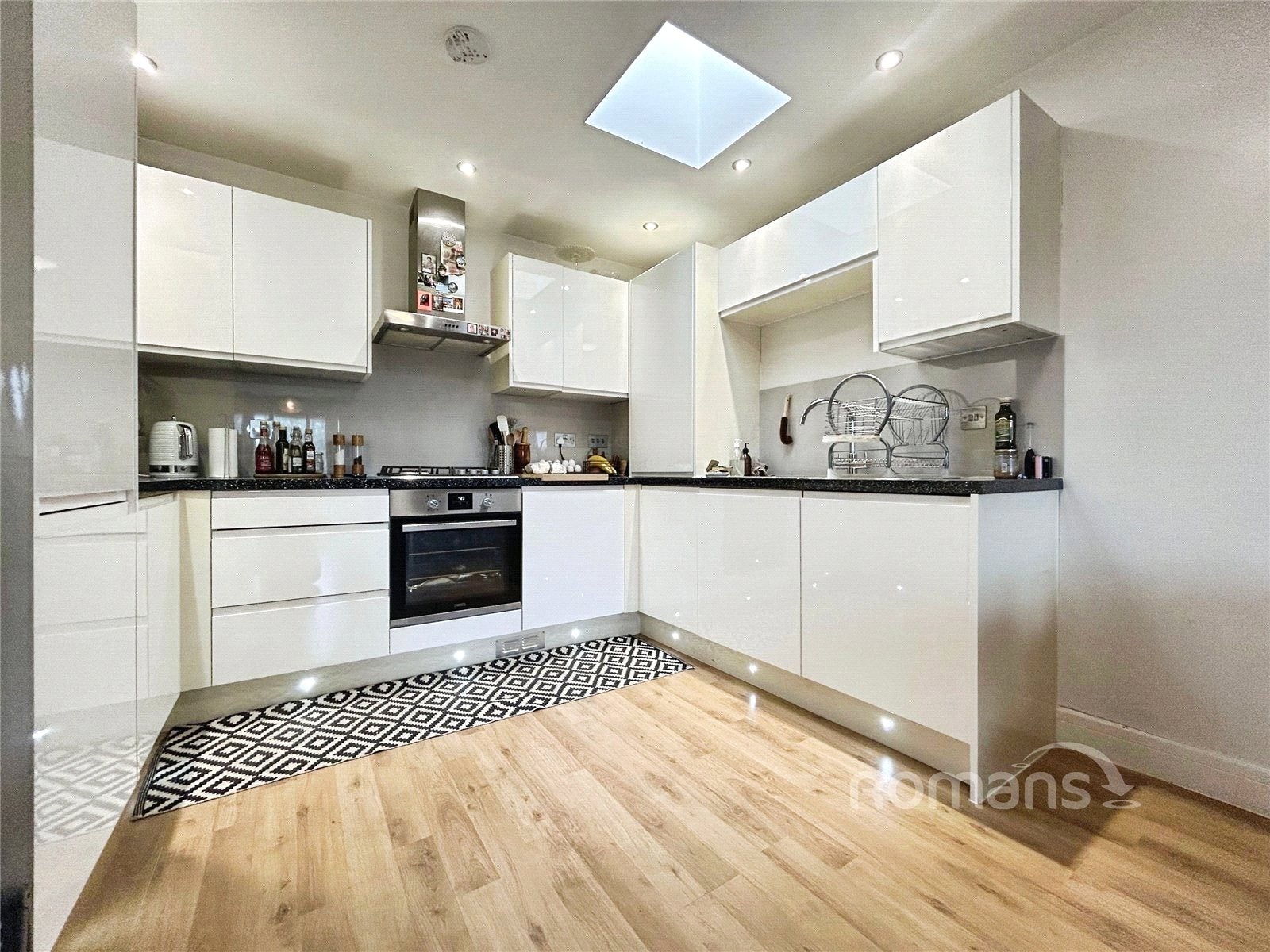 Flat Queens Road in Rushmoor
