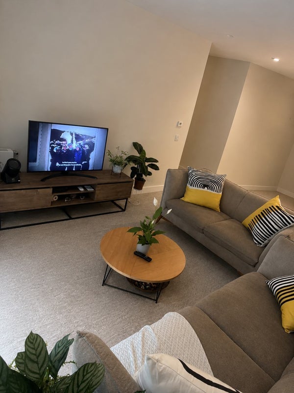 Room Clements Road in Greater London