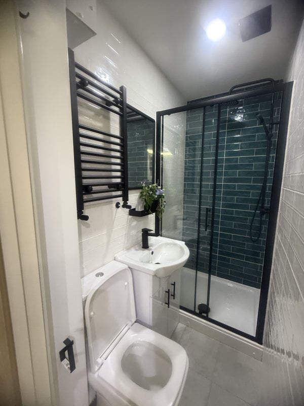 Room Teignmouth Road in Birmingham