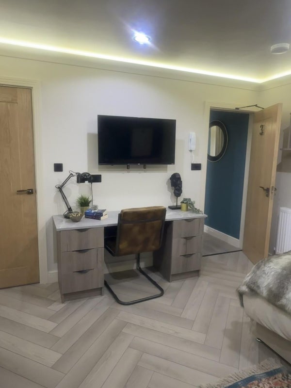 Room Teignmouth Road in Birmingham