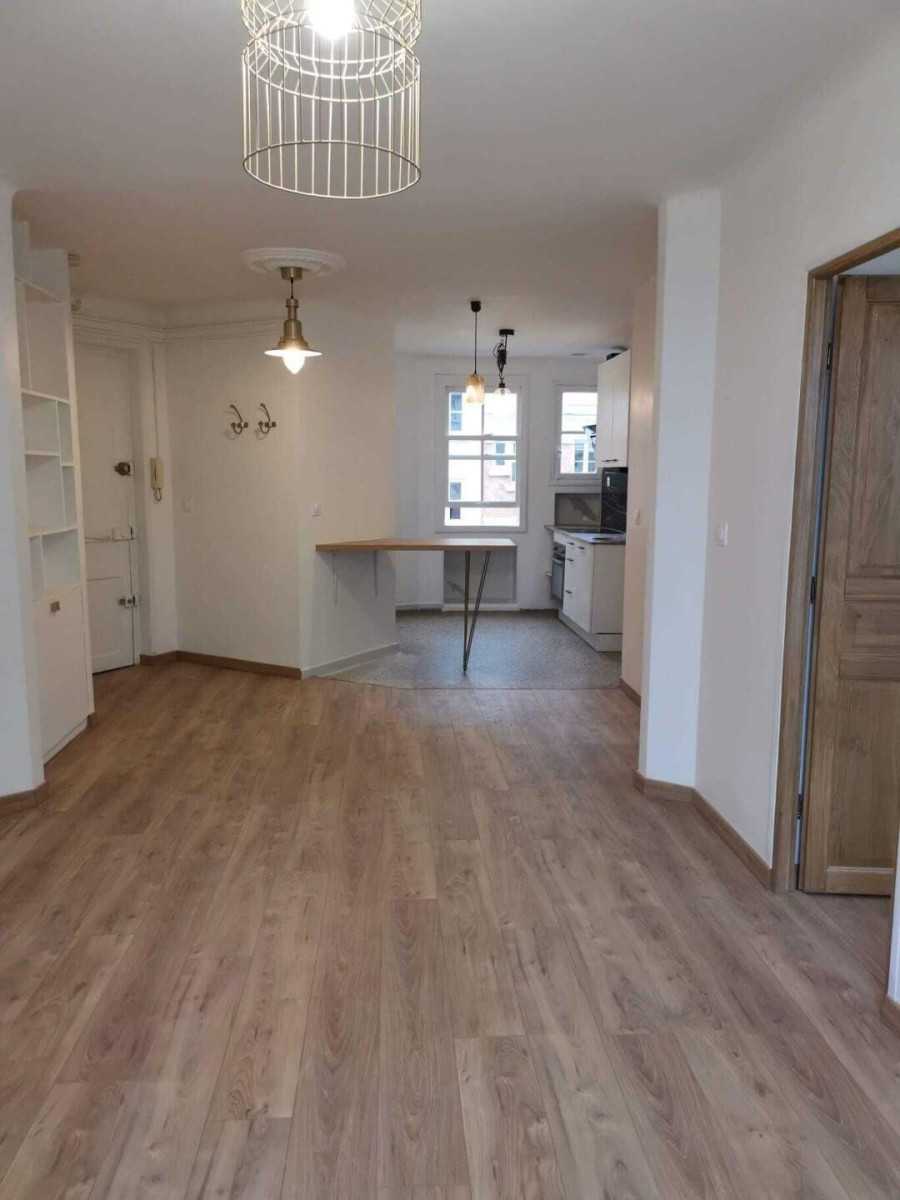 Appartement Rue Pierre Brossolette à Courbevoie