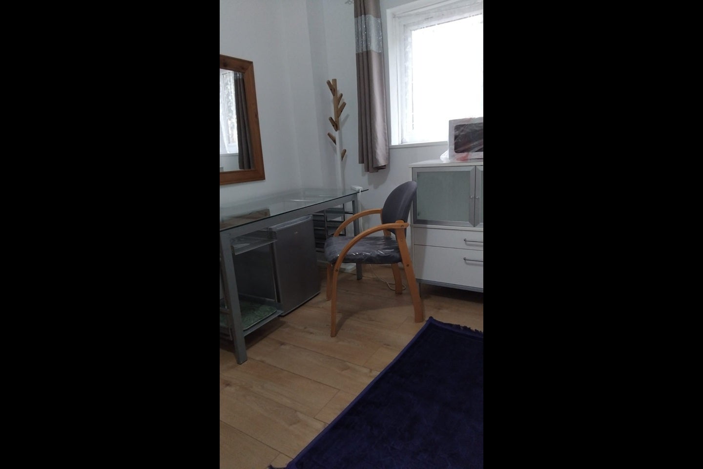 Room Star Lane in Greater London