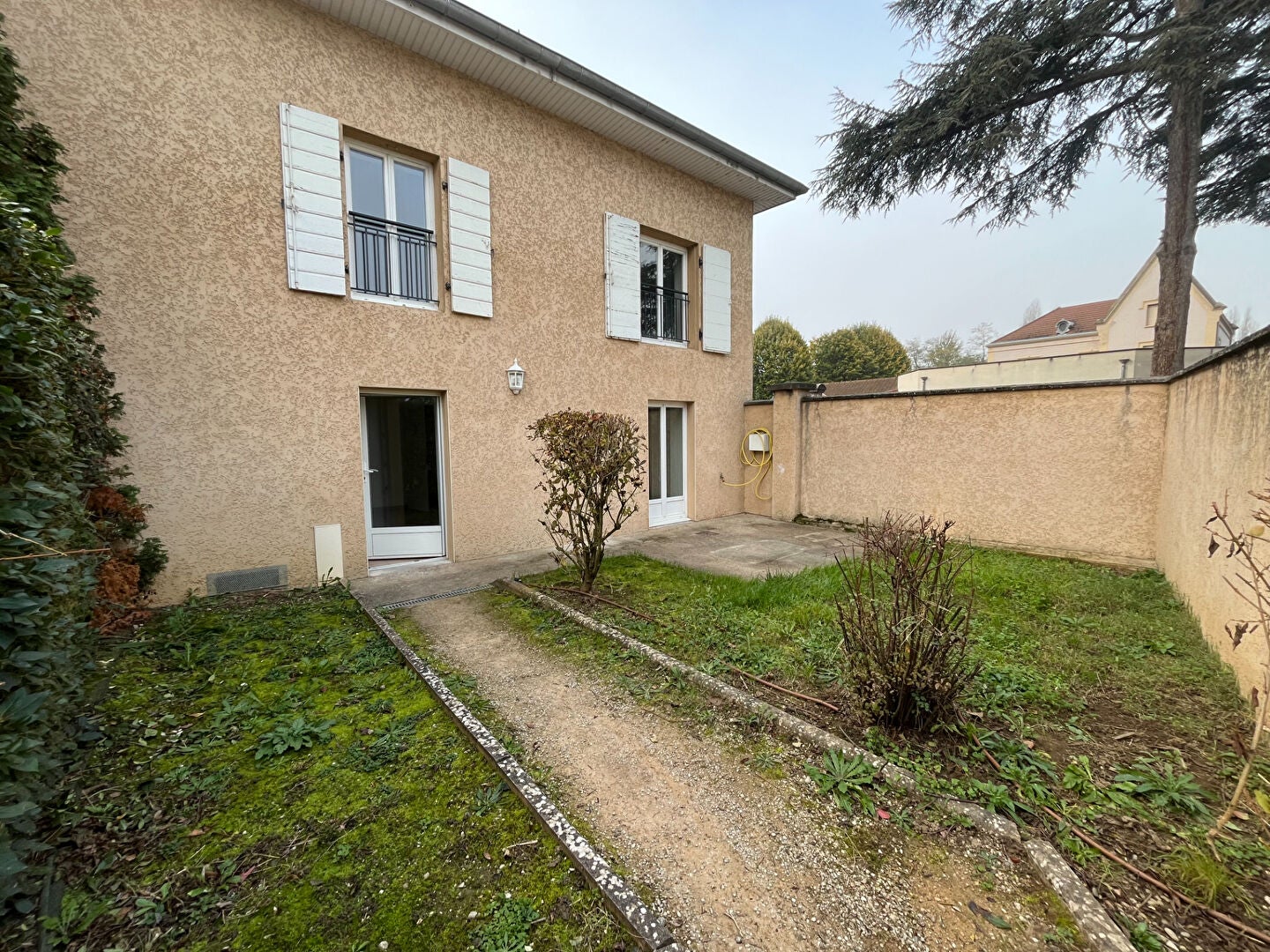Maison Rue Louis Chauvin à Pont-de-Chéruy