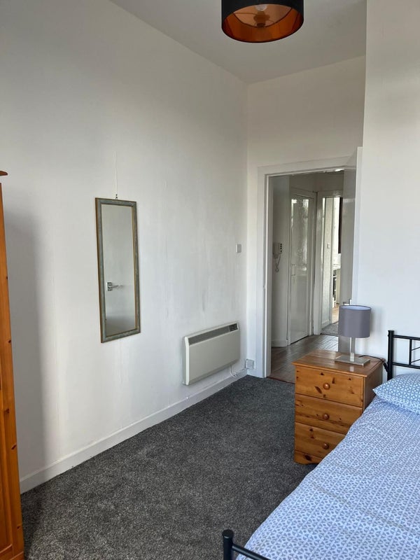 Flat Maryhill Road in Glasgow