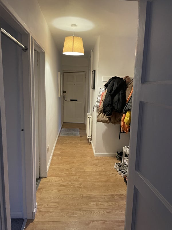 Flat Langton Road in City of Edinburgh