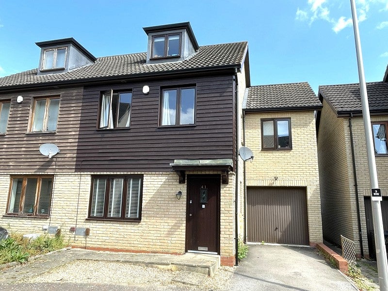 House Kelling Way in Milton Keynes
