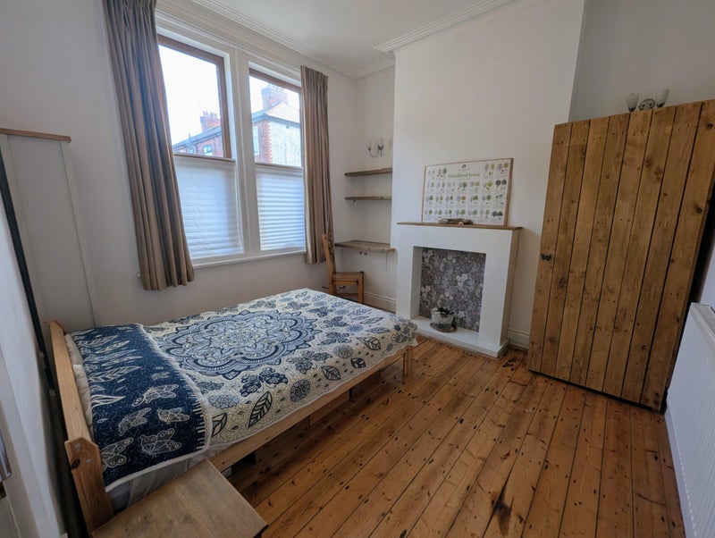 Room Roebuck Street in Preston