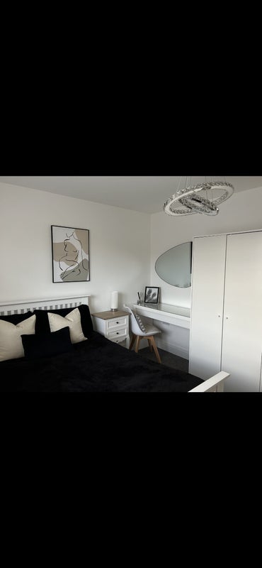 Room Samphrey Close in Hinckley and Bosworth