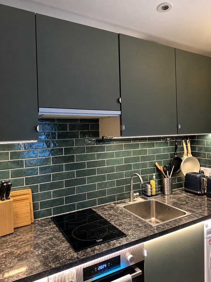 Flat Hillcroft Crescent in Greater London
