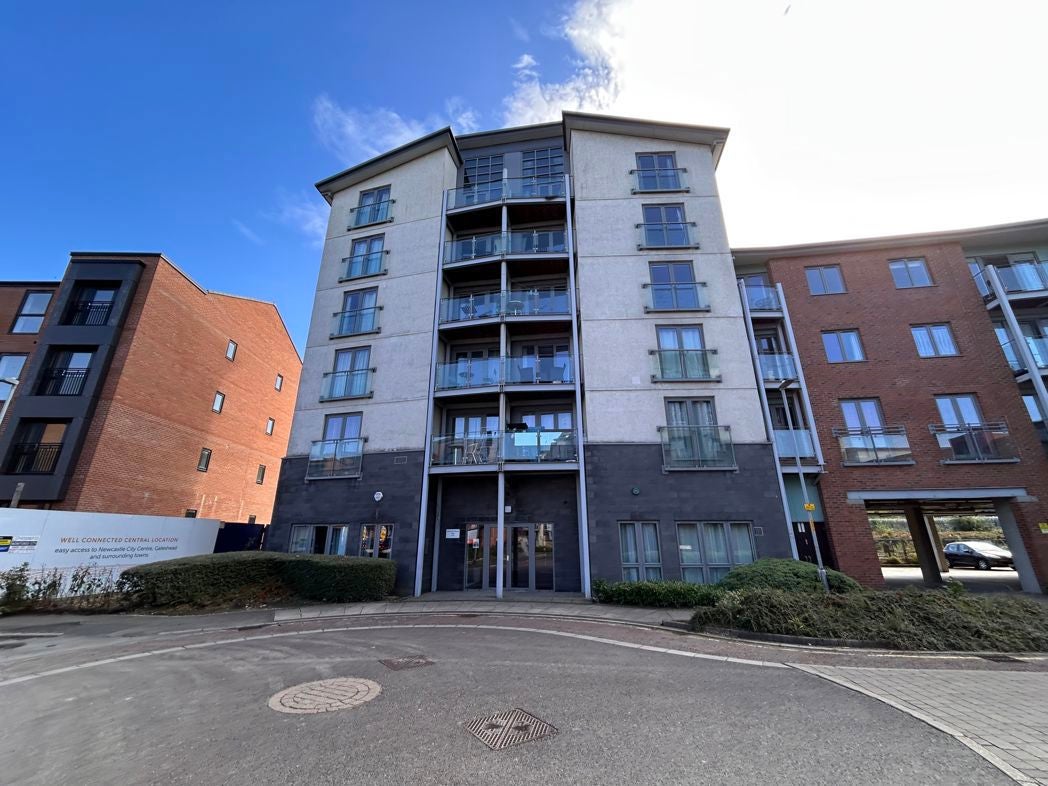 Flat Worsdell Drive in Gateshead
