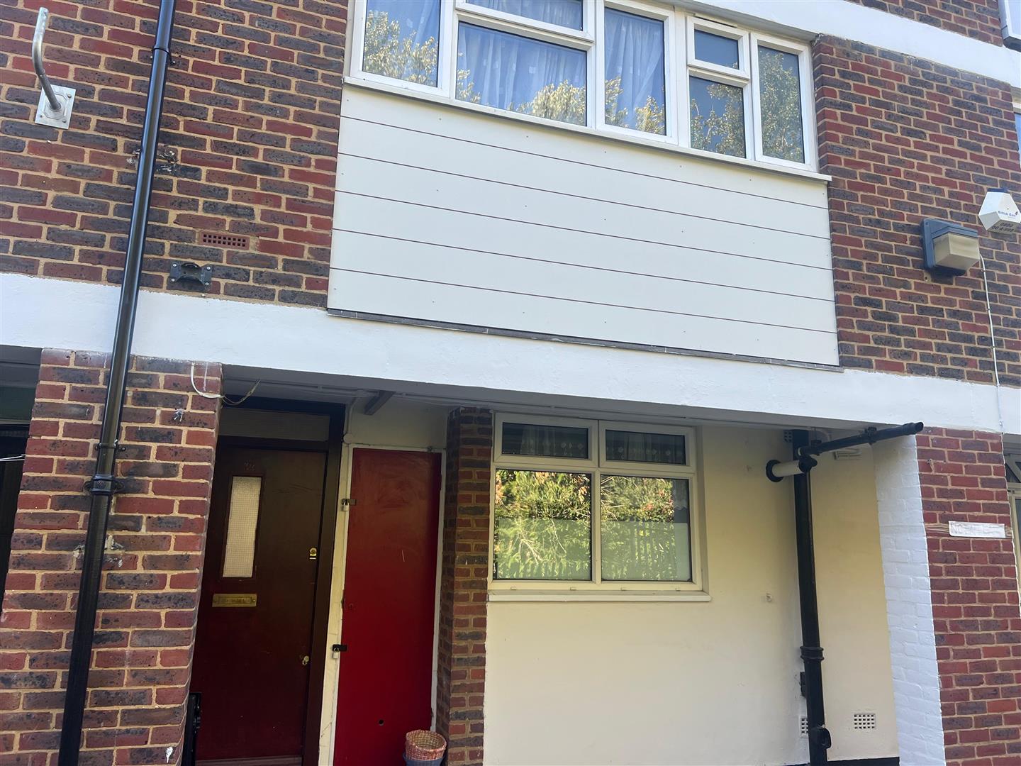 House Jasmine Gardens in Greater London