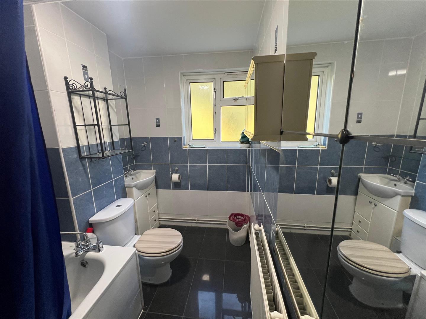 House Jasmine Gardens in Greater London
