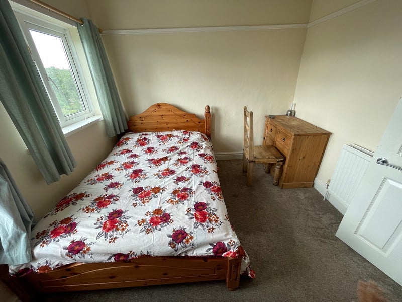 Room Quantock Road in Weston-super-Mare