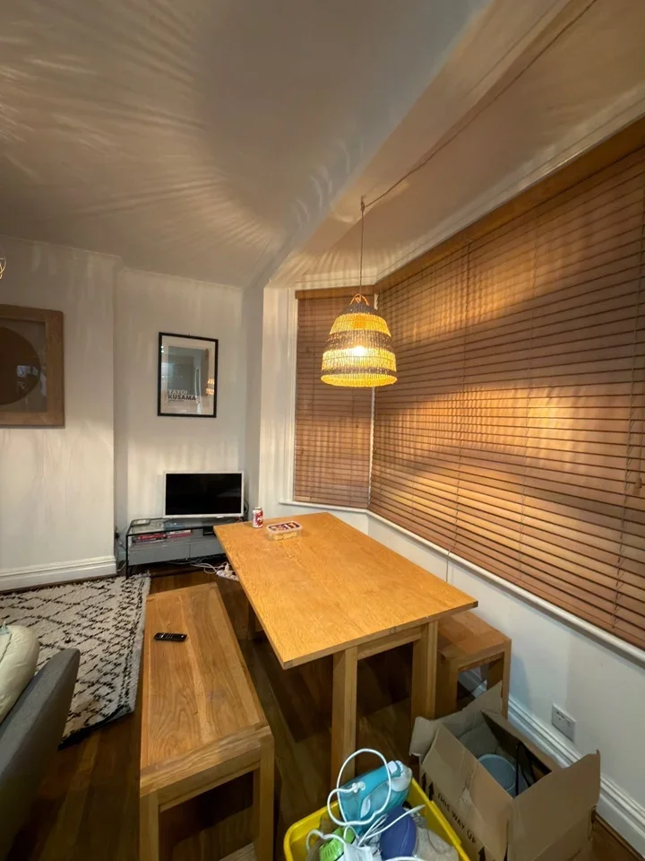 Room Wavertree Road in Greater London
