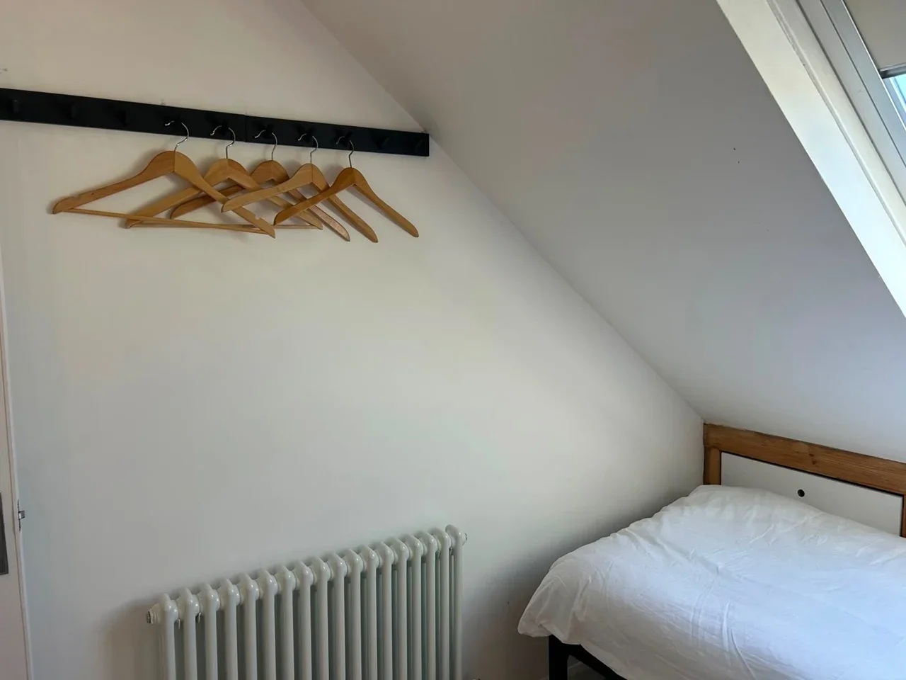 Room Wavertree Road in Greater London